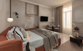 Luxury Suites By Lato